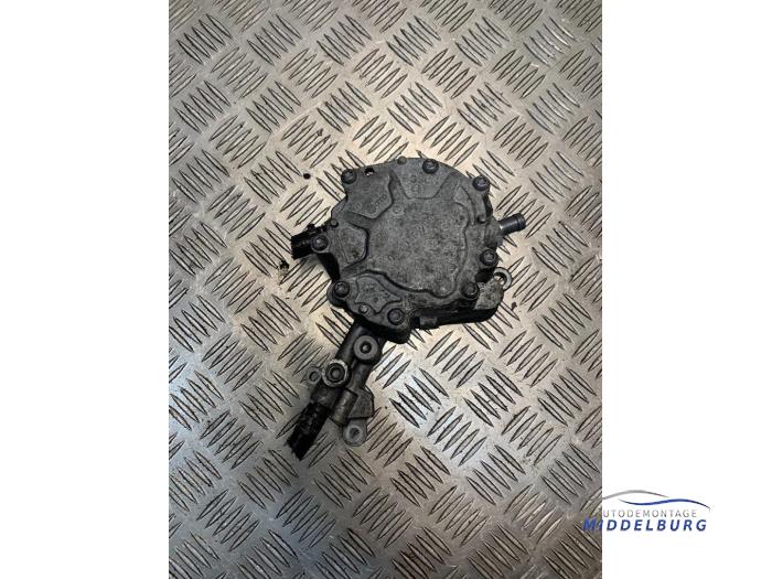 Gebrauchte Kraftstoffpumpe Mechanisch Volkswagen Golf Plus (5M1/1KP) 1.9 TDI 105 Preis € 18,00 Margenregelung angeboten von Autodemontagebedrijf Middelburg B.V