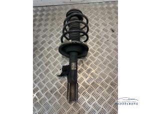Used Front shock absorber rod, right Peugeot 307 SW (3H) 1.6 HDi 16V Price € 18,00 Margin scheme offered by Autodemontagebedrijf Middelburg B.V