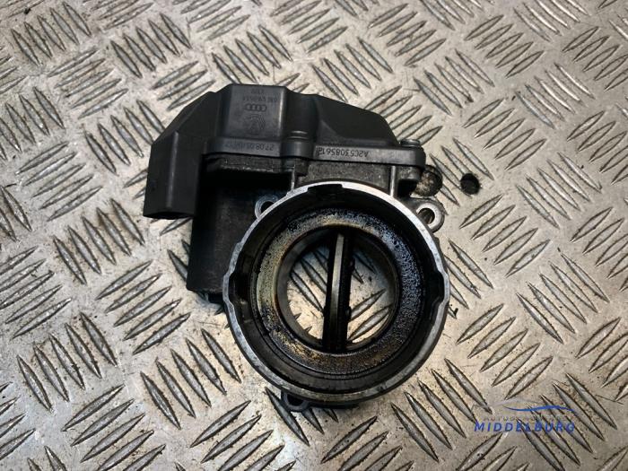 Gebrauchte Drosselklappengehäuse Volkswagen Passat Variant (3C5) 2.0 TDI 140 Preis € 8,00 Margenregelung angeboten von Autodemontagebedrijf Middelburg B.V