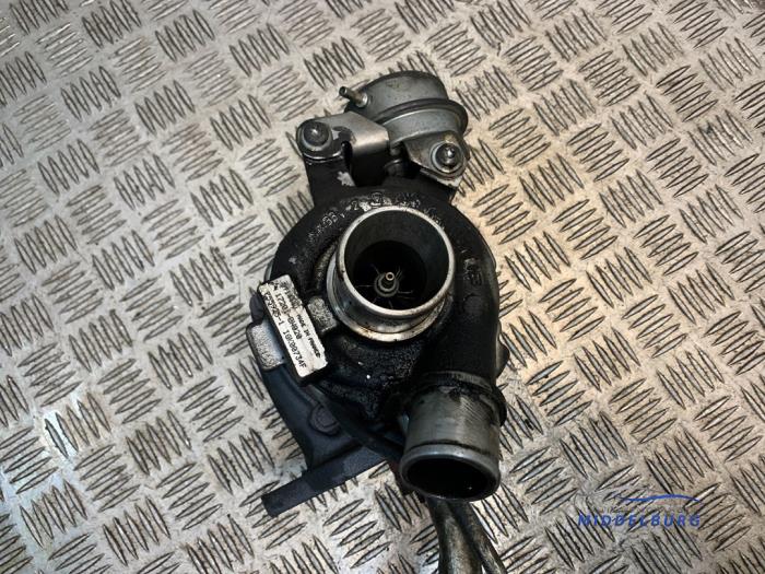 Używane Turbo BMW Mini (R50/53) 1.4 D One Cena € 224,00 Procedura marży oferowane przez Autodemontagebedrijf Middelburg B.V