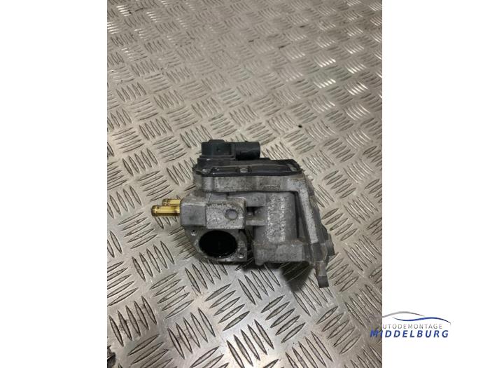 EGR valve Audi A3 2.0 16V FSI 06F131503B BLX