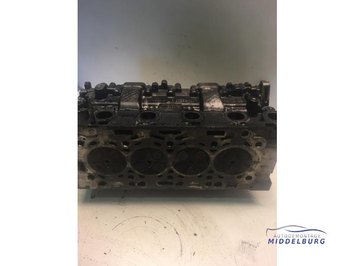 Cylinder head from a Citroën Jumpy (G9) 1.6 HDI 16V 2007