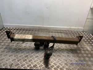 Begagnade Dragkrok Opel Zafira (F75) 2.0 DI 16V Pris € 34,00 Marginaltabell erbjuds av Autodemontagebedrijf Middelburg B.V