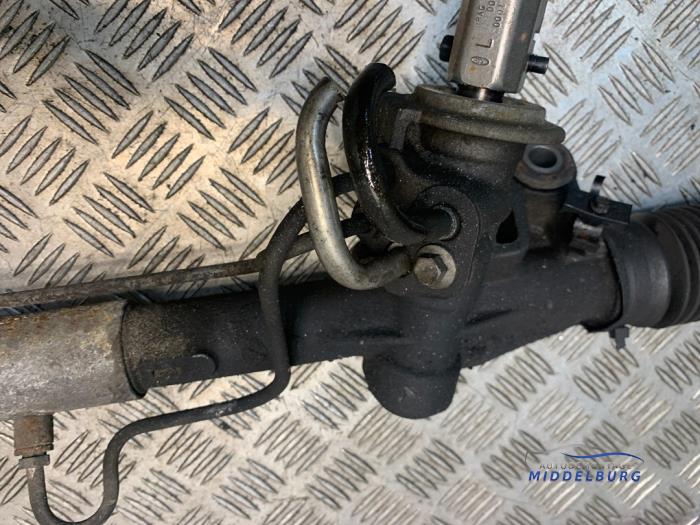 Steering box from a Ford Focus 1 Wagon 1.8 16V 2000