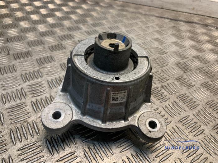 Used Engine mount Mercedes Vito Tourer (447.7) 2.2 119 CDI 16V BlueTEC Price € 44,00 Margin scheme offered by Autodemontagebedrijf Middelburg B.V