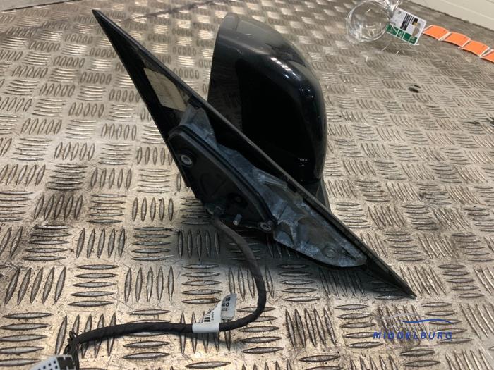 Wing mirror, left from a Mercedes-Benz E (W212) E-220 CDI 16V BlueEfficiency 2012