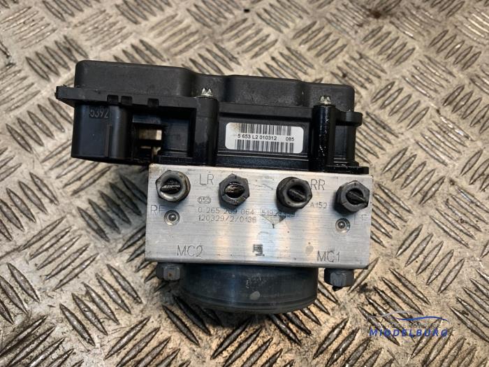 Usagé Bloc ABS Ford Ka II 1.3 TDCi 16V Prix € 20,00 Règlement à la marge proposé par Autodemontagebedrijf Middelburg B.V