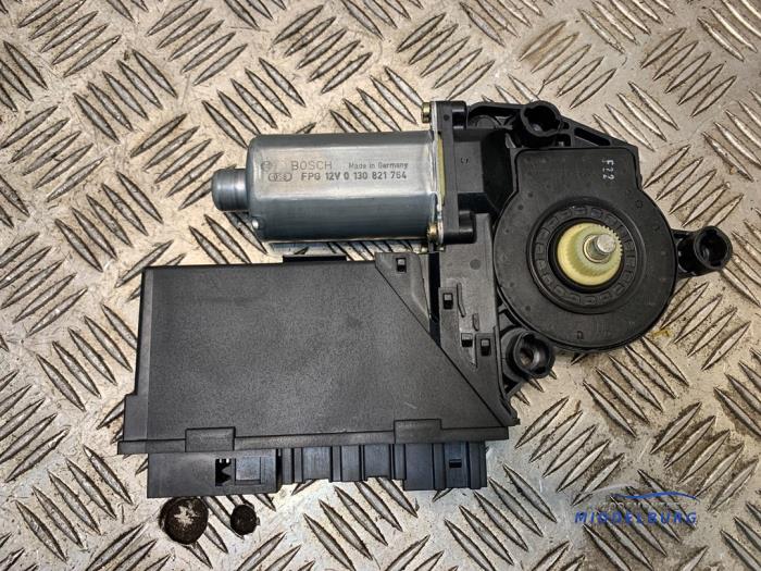 Door window regulator motor