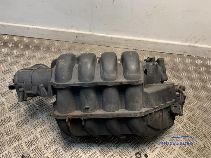 Ansaugbrugge van een Volkswagen Golf V (1K1) 2.0 FSI 16V 2006