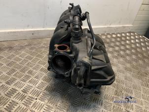 Ansaugbrugge van een Volkswagen Golf V (1K1) 2.0 FSI 16V 2006