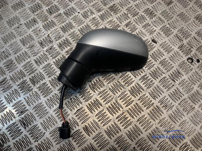 Wing mirror, left from a Seat Leon (1P1) 2.0 TDI 16V FR 2007
