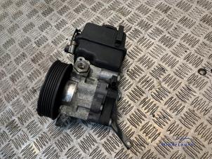 Used Power steering pump Mercedes Vito (639.6) 2.2 113 CDI 16V Euro 5 Price € 194,00 Margin scheme offered by Autodemontagebedrijf Middelburg B.V