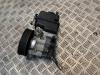 Power steering pump from a Mercedes-Benz Vito (639.6) 2.2 113 CDI 16V Euro 5 2012