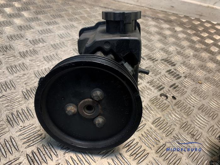 Usagé Pompe de direction Mercedes S (W220) 3.2 S-320 CDI 24V Prix € 48,00 Règlement à la marge proposé par Autodemontagebedrijf Middelburg B.V