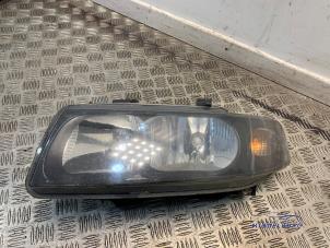 Used Headlight, left Seat Leon (1M1) 2.8 V6 24V Cupra 4 Price € 14,00 Margin scheme offered by Autodemontagebedrijf Middelburg B.V