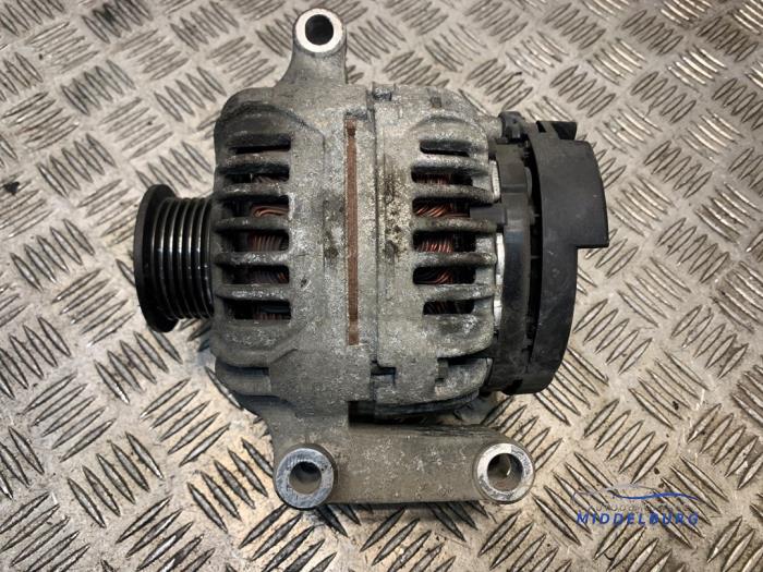 Begagnade Dynamo Ford Transit 2.0 TDdi 16V Pris € 28,00 Marginaltabell erbjuds av Autodemontagebedrijf Middelburg B.V
