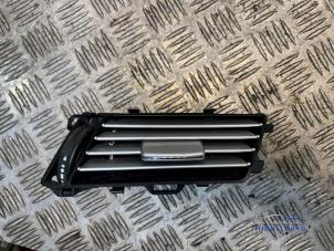 Gebrauchte Luftgitter Armaturenbrett Mercedes E (W212) E-250 CDI 16V BlueEfficiency,BlueTec Preis € 14,00 Margenregelung angeboten von Autodemontagebedrijf Middelburg B.V