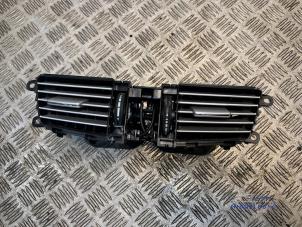 Gebrauchte Luftgitter Armaturenbrett Mercedes E (W212) E-250 CDI 16V BlueEfficiency,BlueTec Preis € 39,00 Margenregelung angeboten von Autodemontagebedrijf Middelburg B.V