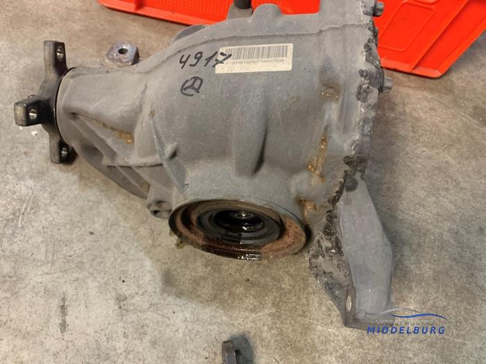 Bakre differential från en Mercedes-Benz E (W212) E-250 CDI 16V BlueEfficiency,BlueTec 2009