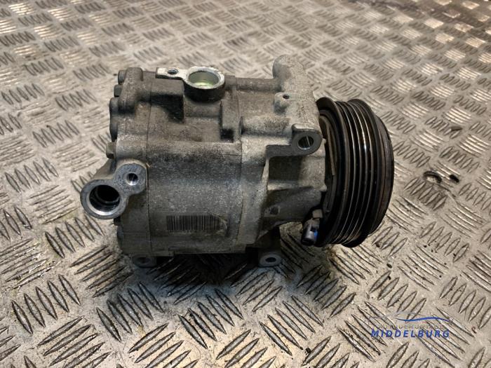 Usagé Pompe clim Fiat Panda (169) 1.1 Fire Prix € 9,50 Règlement à la marge proposé par Autodemontagebedrijf Middelburg B.V