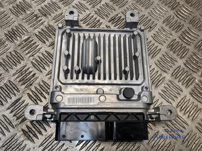 Used Engine management computer Mercedes C (W204) 2.2 C-200 CDI 16V BlueEFFICIENCY Price € 18,00 Margin scheme offered by Autodemontagebedrijf Middelburg B.V