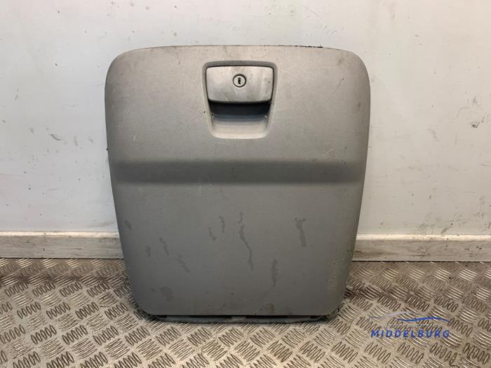 Begagnade Handskfack Peugeot Boxer (U9) 2.2 HDi 120 Euro 4 Pris € 57,00 Marginaltabell erbjuds av Autodemontagebedrijf Middelburg B.V