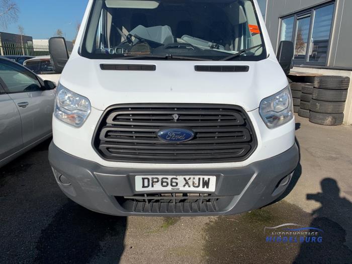 Usados Parachoques Ford Transit 2.2 TDCi 16V RWD Precio € 398,00 Norma de margen ofrecido por Autodemontagebedrijf Middelburg B.V