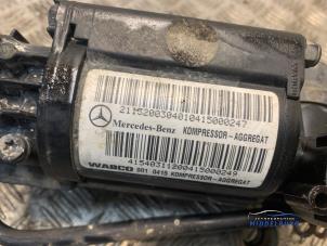 Kompressor från en Mercedes-Benz E Combi (S211) 3.2 E-320 CDI 24V 2004