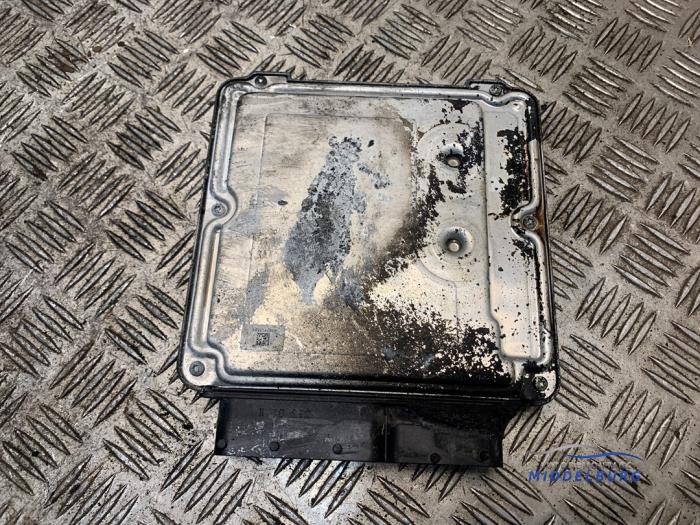 Engine management computer from a Seat Leon (5FB) 2.0 TDI FR 16V 2014