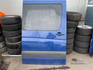 Begagnade Skjutdörr, höger Mercedes Sprinter 3t (906.61) 213 CDI 16V Pris € 500,00 Marginaltabell erbjuds av Autodemontagebedrijf Middelburg B.V