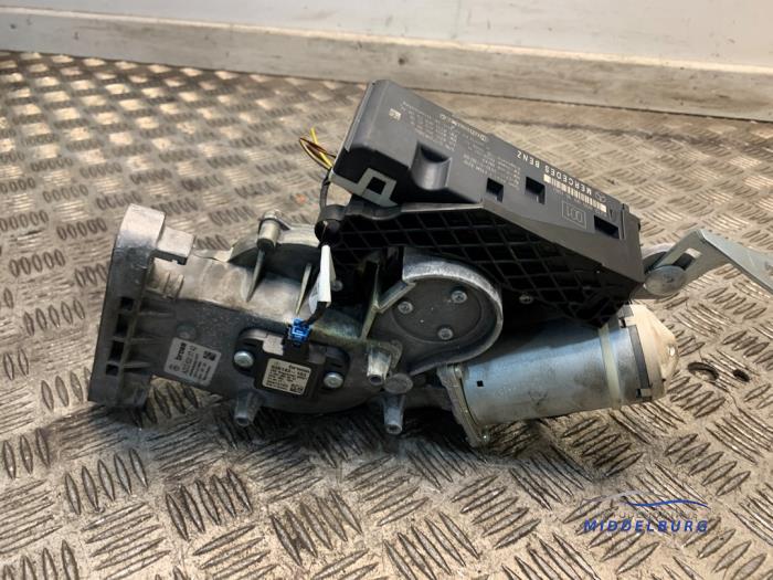 Używane Silnik tylnej klapy Mercedes E Estate (S212) E-200 CDI 16V BlueEfficiency,BlueTEC Cena € 93,00 Procedura marży oferowane przez Autodemontagebedrijf Middelburg B.V