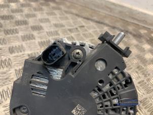 Dynamo from a Mercedes-Benz A (W176) 1.5 A-180 CDI, A-180d 16V 2013