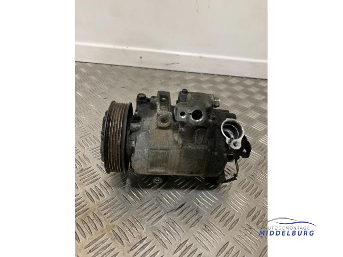 Used Air conditioning pump Volkswagen Polo IV (9N1/2/3) 1.4 16V Price € 18,00 Margin scheme offered by Autodemontagebedrijf Middelburg B.V