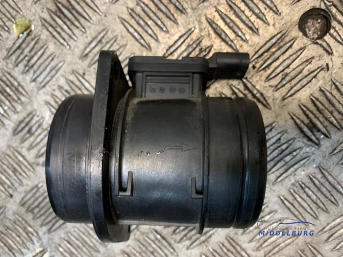 Usagé Compteur de masse d'air Volkswagen Polo V (6R) 1.4 TDI Prix € 7,50 Règlement à la marge proposé par Autodemontagebedrijf Middelburg B.V