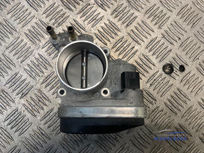 Usagé Boitier papillon Audi A3 (8P1) 2.0 16V FSI Prix € 7,50 Règlement à la marge proposé par Autodemontagebedrijf Middelburg B.V