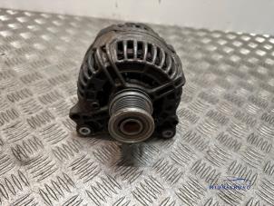 Dynamo van een Volkswagen Amarok 2.0 BiTDI 16V 163 2012