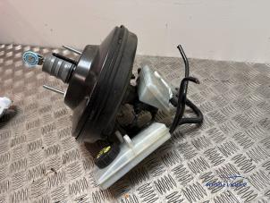 Servo frein d'un Ford C-Max (DXA) 1.5 Ti-VCT EcoBoost 150 16V 2015