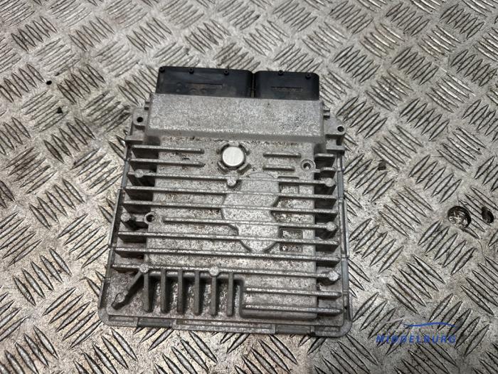 Used Engine management computer Volkswagen Caddy III (2KA,2KH,2CA,2CH) 1.6 TDI 16V Price € 148,00 Margin scheme offered by Autodemontagebedrijf Middelburg B.V