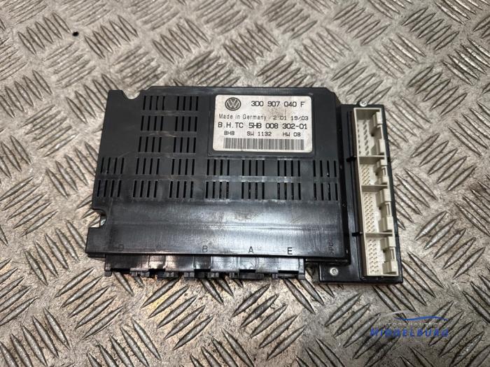 Używane Modul climatronic Volkswagen Phaeton (3D) 5.0 V10 TDI 4Motion Cena € 74,00 Procedura marży oferowane przez Autodemontagebedrijf Middelburg B.V