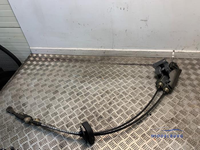 Gebrauchte Schaltbox Opel Vivaro 1.9 DI Preis € 49,00 Margenregelung angeboten von Autodemontagebedrijf Middelburg B.V