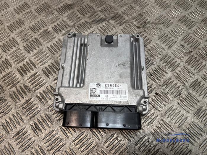 Used Engine management computer Volkswagen Transporter T5 1.9 TDi Price € 148,00 Margin scheme offered by Autodemontagebedrijf Middelburg B.V
