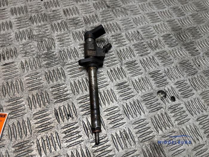 Używane Wtryskiwacz (Diesel) Fiat Scudo (270) 2.0 D Multijet Cena € 73,00 Procedura marży oferowane przez Autodemontagebedrijf Middelburg B.V