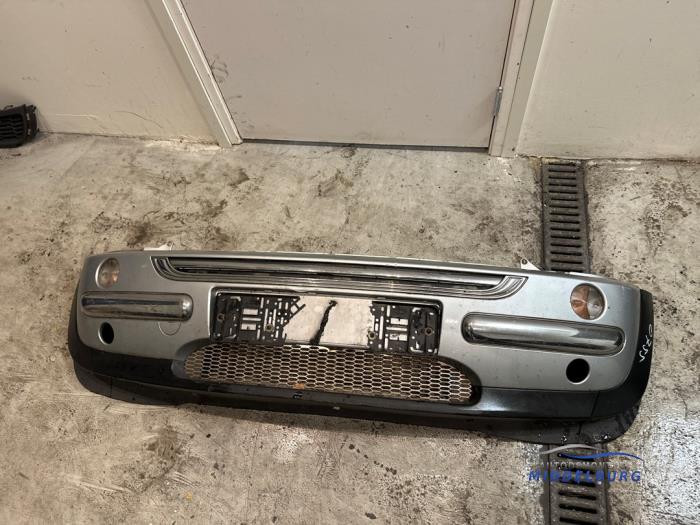 Usados Parachoques BMW Mini (R50/53) 1.6 16V One Precio € 99,00 Norma de margen ofrecido por Autodemontagebedrijf Middelburg B.V