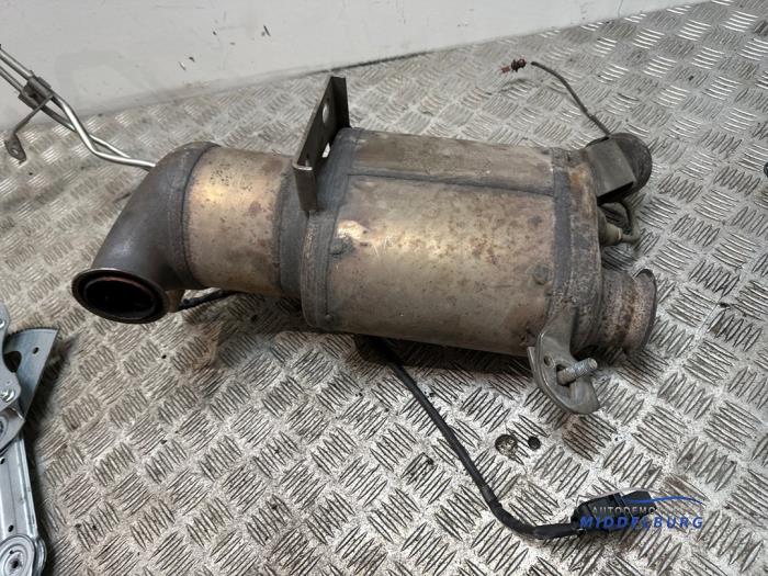 Gebrauchte Rußfilter Volkswagen Transporter/Caravelle T6 2.0 TDI DRF Preis auf Anfrage angeboten von Autodemontagebedrijf Middelburg B.V