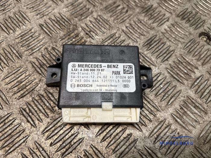 Begagnade PDC-modul Mercedes A (W176) 1.6 A-200 16V Pris € 19,00 Marginaltabell erbjuds av Autodemontagebedrijf Middelburg B.V