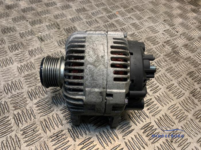 Usagé Dynamo Audi A6 (C6) 2.0 TDI 16V Prix € 149,00 Règlement à la marge proposé par Autodemontagebedrijf Middelburg B.V