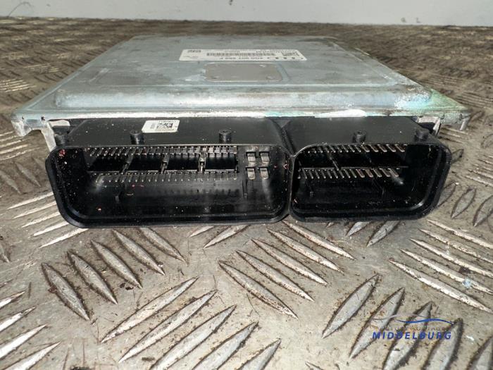 Engine management computer from a Audi A6 (C7) 2.8 V6 24V FSI 2011