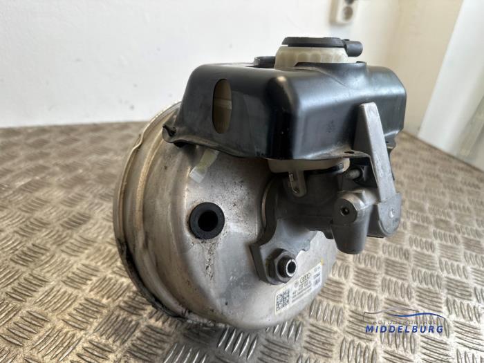 Usagé Servo frein Audi A6 (C7) 2.8 V6 24V FSI Prix € 24,00 Règlement à la marge proposé par Autodemontagebedrijf Middelburg B.V