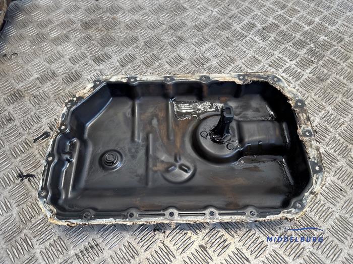 Usagé Couvercle carter Audi A6 (C7) 2.8 V6 24V FSI Prix € 19,00 Règlement à la marge proposé par Autodemontagebedrijf Middelburg B.V