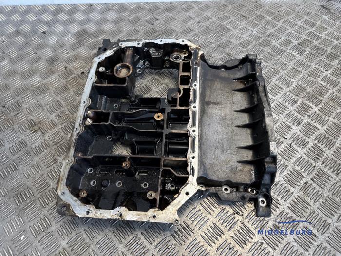 Usagé Couvercle carter Audi A6 (C7) 2.8 V6 24V FSI Prix sur demande proposé par Autodemontagebedrijf Middelburg B.V